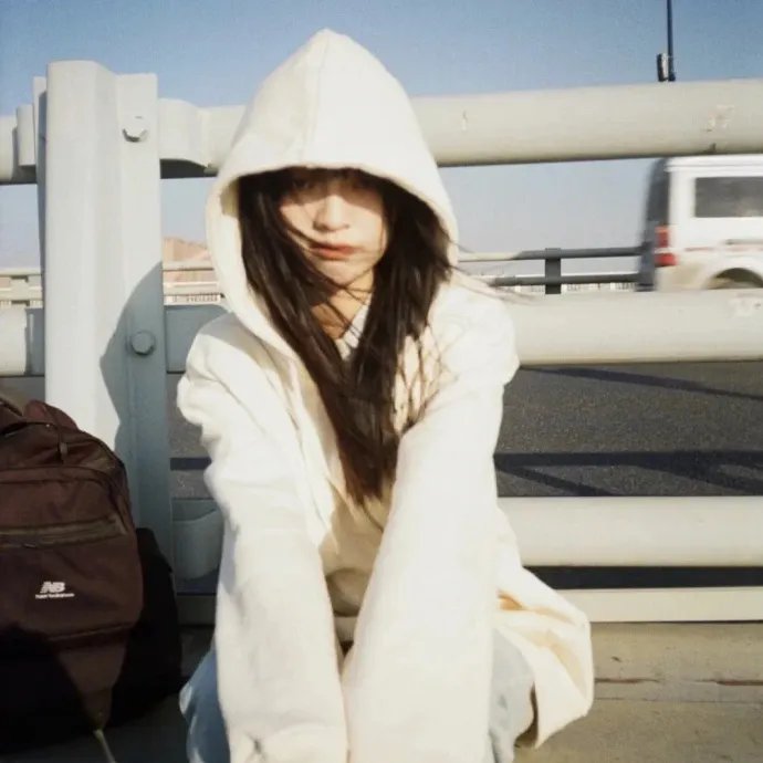 离婚后，白富美总裁后悔了